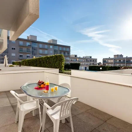 Pink Apartment - Spacious Apartment With Pool Viana do Castelo Exterior photo