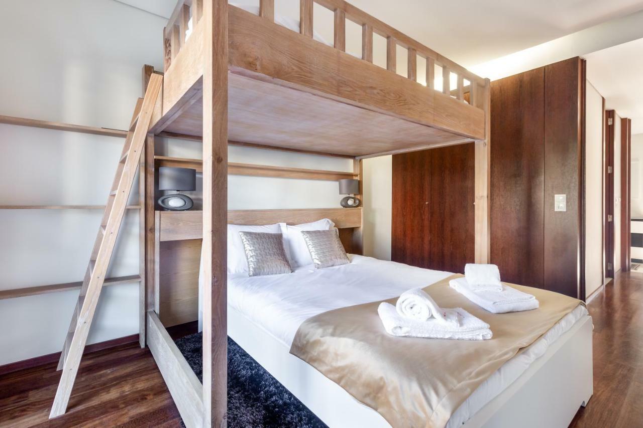 Apartment Pink - Spacious With Pool Viana do Castelo