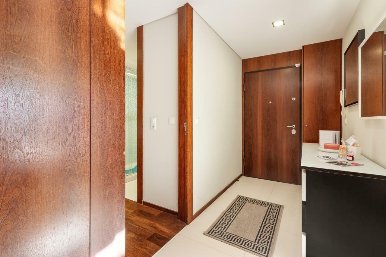 Pink - Spacious With Pool Viana do Castelo